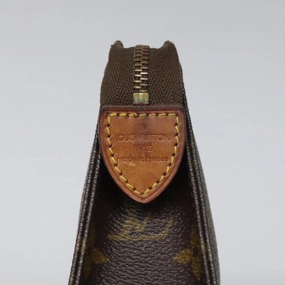 LOUIS VUITTON Monogram Poche Toilette 15 Pouch M47546 LV Auth 111834 - Picture 11 of 16